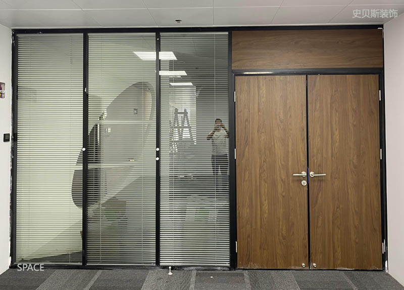 惠阳四川办公室玻璃隔断